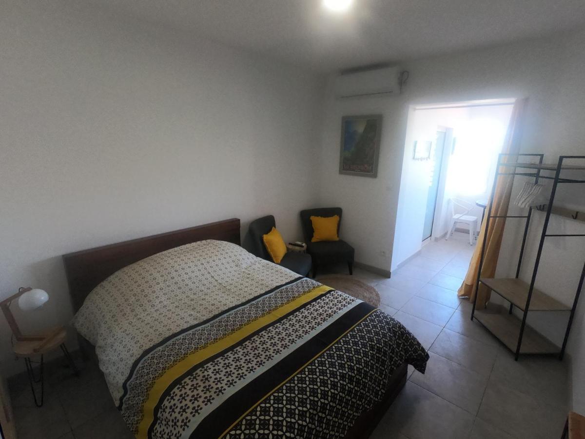 Studio Step'Run Apartment Saint Pierre Bagian luar foto